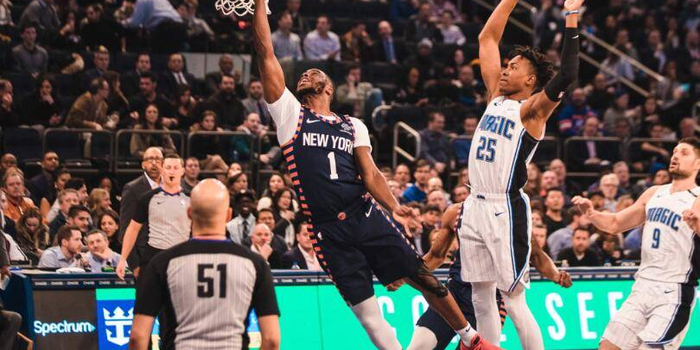  布朗森末节爆发尼克斯逆转魔术延续季后赛悬念